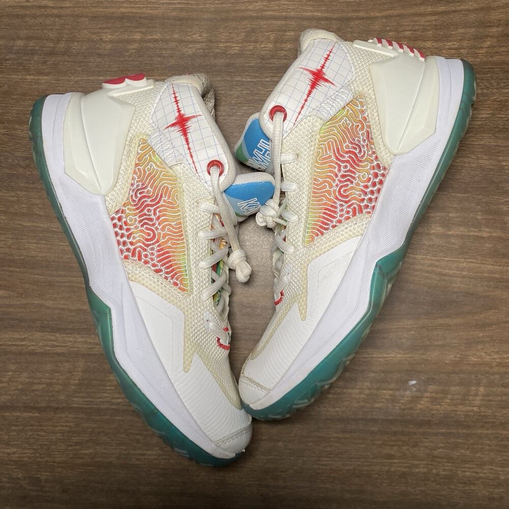 Kid's New Balance Kawhi Seismic Moment White Red Size 6.5Y Shoes (GBKLSSB1)